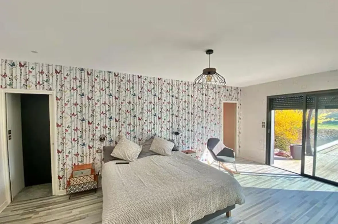 Villebret Villa Contemporaine Piscine Jacuzzi צרפת